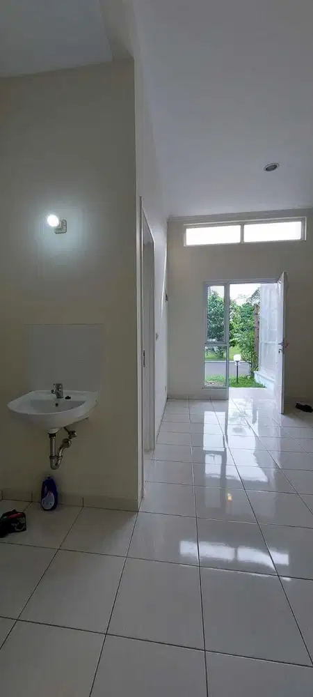 Di sewakan rumah di Cluster Dhana Suvarna Sutera