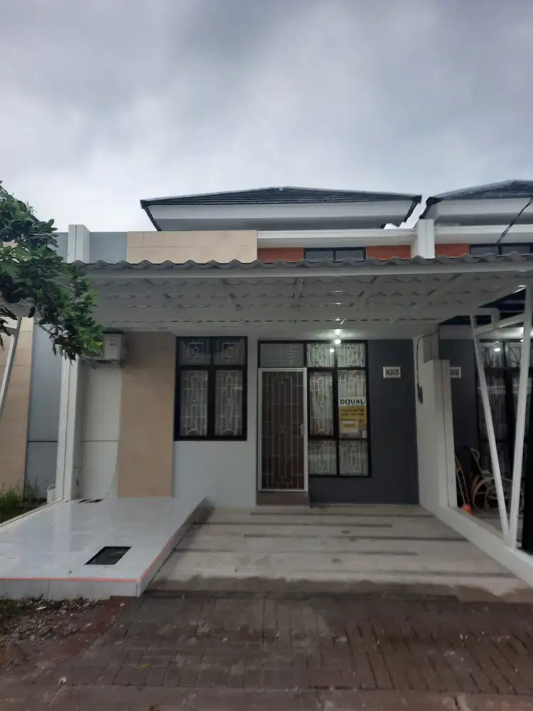 Rumah minimalis di Cluster West Portofino Citra Raya