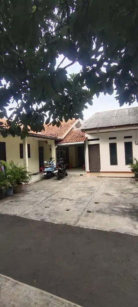 DI JUAL RUMAH SIAP HUNI DI JAGAKARSA JAKARTA SELATAN