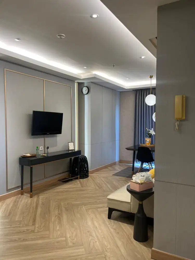 Disewakan Apartemen Cosmo Mansion Thamrin 2 br uk 120m Full Furnished