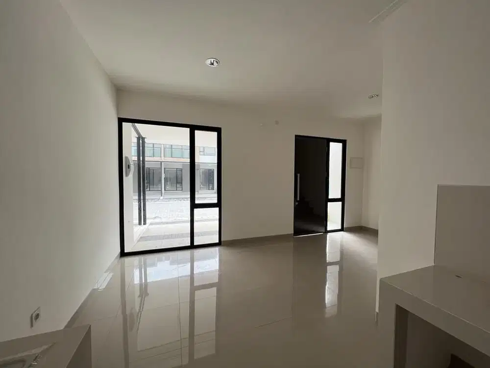 Dijual Rumah Milenial PIK 2 Kosongan Uk 6x10 Free Alih Hak