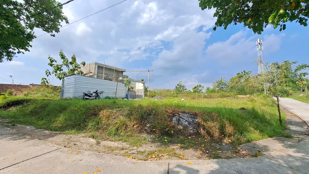 Tanah Ambarketawang Asri;  15 Menit ke RS Queen Latifa