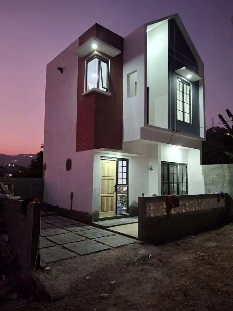 Dijual rumah 2 lantai murah di jatihandap atas dkt padasuka cicaheum