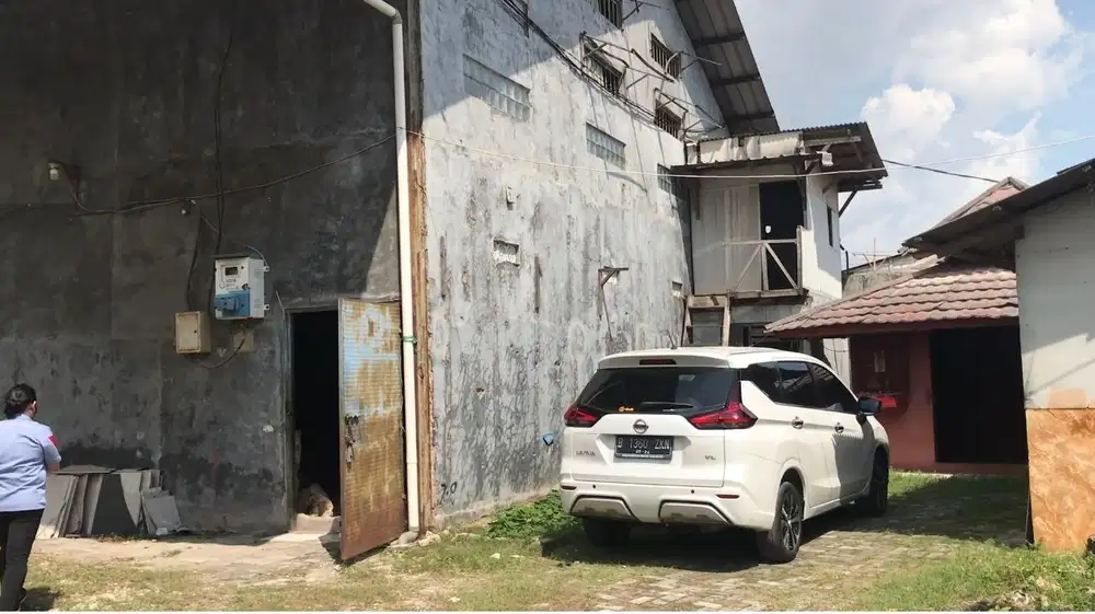 Jual Ex Pabrik Keramik di Kosambi - Kota Tangerang, Banten