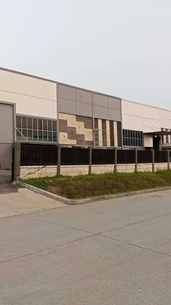 Di jual pabrik gudang Delta Silicon Lippo Cikarang