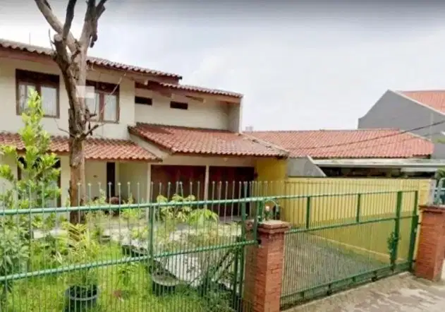 RUMAH 2 LANTAI 5 KAMAR DI LEBAK BULUS CILANDAK JAKARTA SELATAN