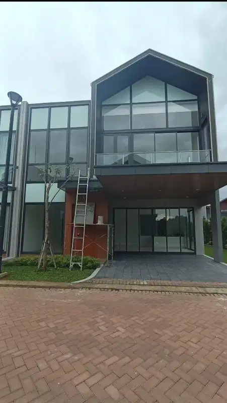 Dijual rumah baru posisi hook cluster sanctuary Sentul city Bogor Babakan Madang
