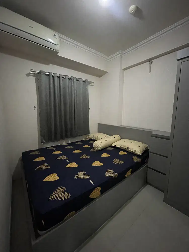 SEWA Apartemen Green Pramuka City 2BR Furnish Murah
