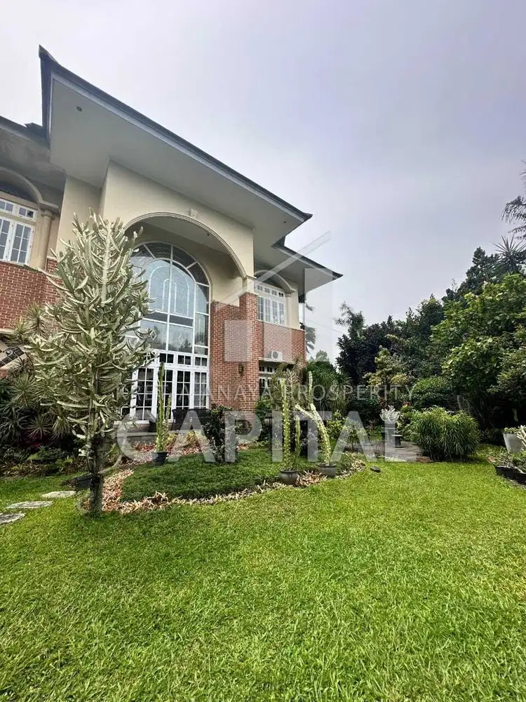 RUMAH ISTANA HARGA ISTIMEWA DI AREA SAYAP DAGO