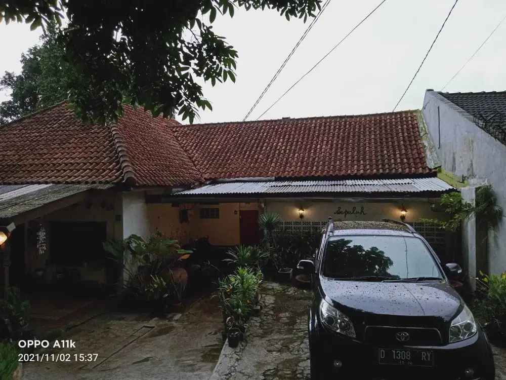 DIJUAL CEPAT RUMAH / KOST STRATEGIS SETIABUDI BAWAH LAHAN BESAR!