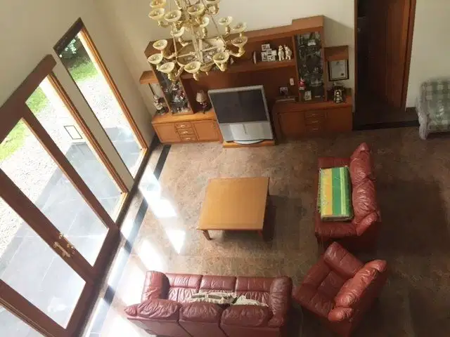 Rumah Lux dan Besar di Setraduta Mainroad, Desain Arsitek Ternama