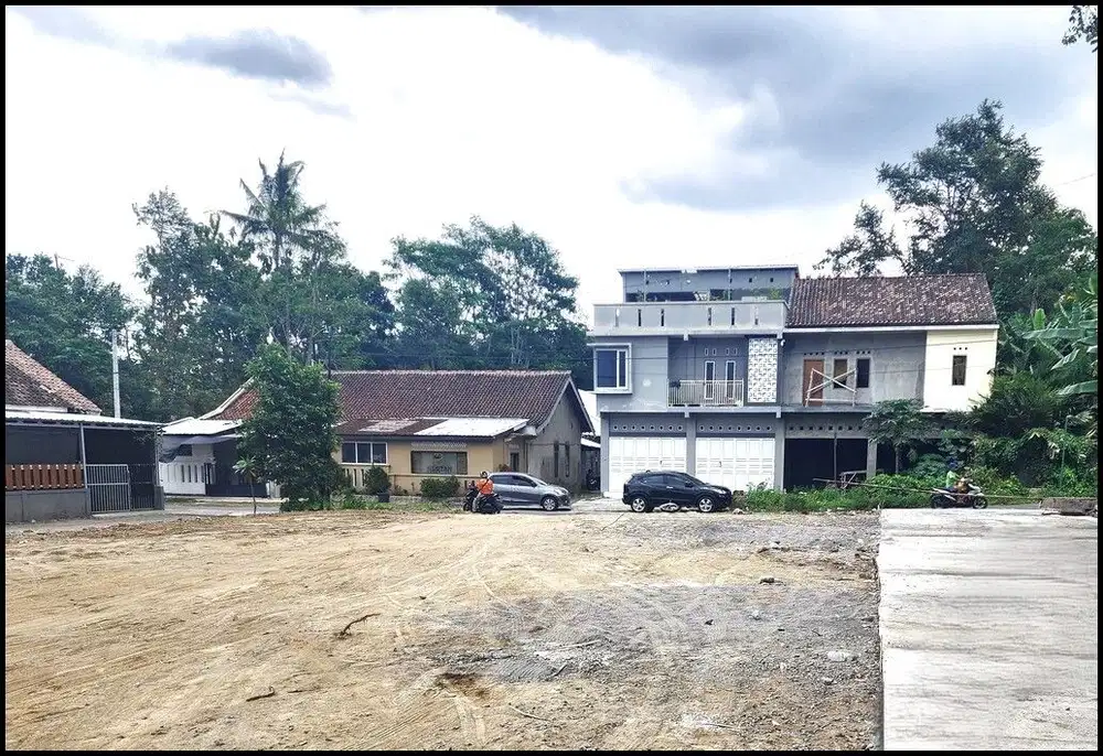 Tanah Dekat Stadion Maguwoharjo Sleman