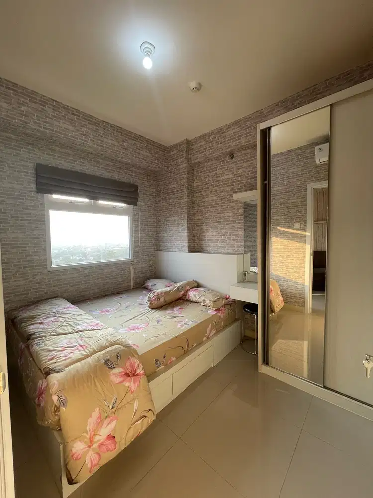 JUAL MURAH Unit di Atas Mall Green Pramuka City 2BR Furnish