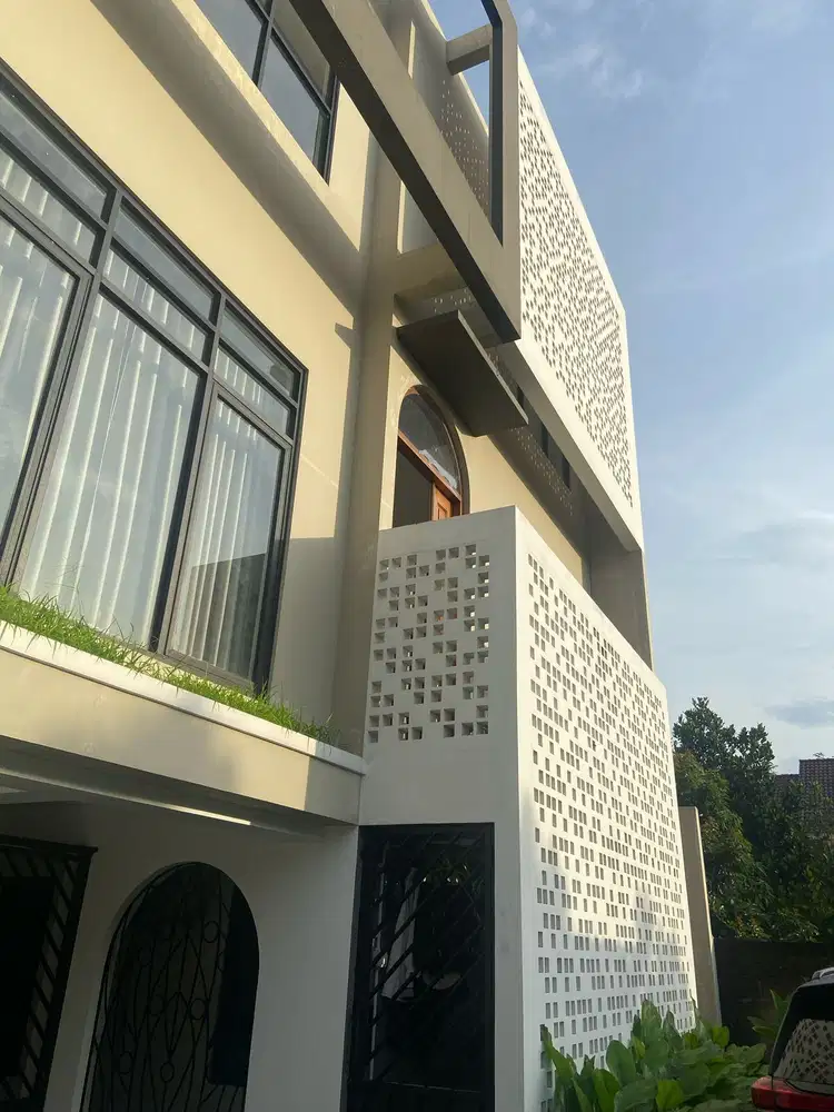Turun Harga Rumah Cantik lokasi belakang Grand Hyatt Yogyakarta