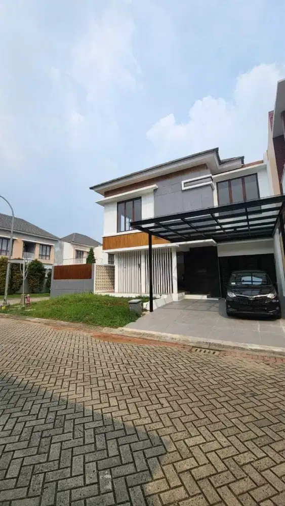 Rumah Bagus Posisi Hook Ada Swimming Pool Di Discovery Fiore Bintaro