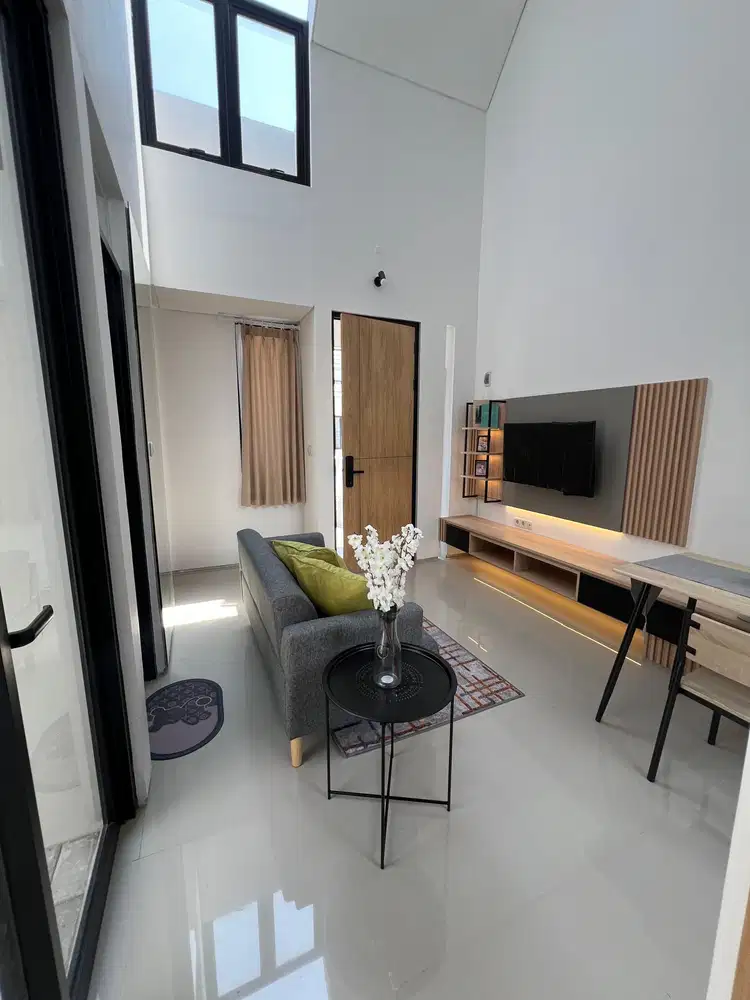 Rumah Cantik Full Furnished di Taman Rahayu