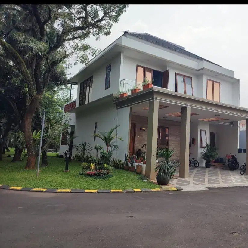 Rumah Cantik siap huni dalam cluster Citra Gran Cibubur