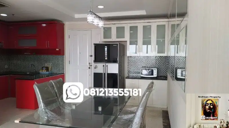 FRENCH WALK 3BR_ 2.2M