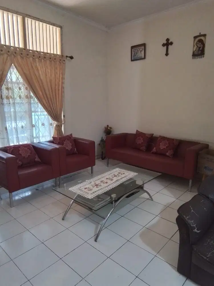 Rumah kirana lebar 9, jalan 3 mbl,utara,harga 4.999 M ,Kelapa Gading