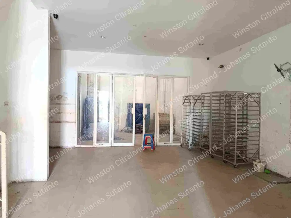 Rumah Jual Dukuh Kupang Timur Strategis Dekat Ciputra Wolrd