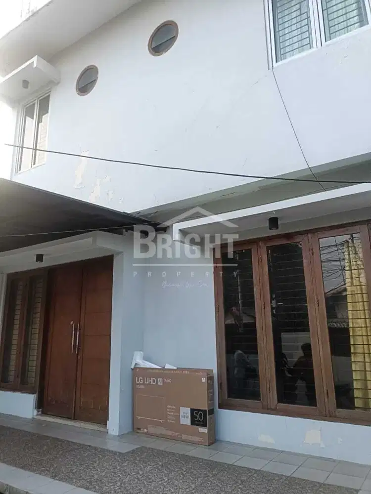 Dijual Rumah Strategis 2.5 Lantai di Cipulir Kebayoran Lama