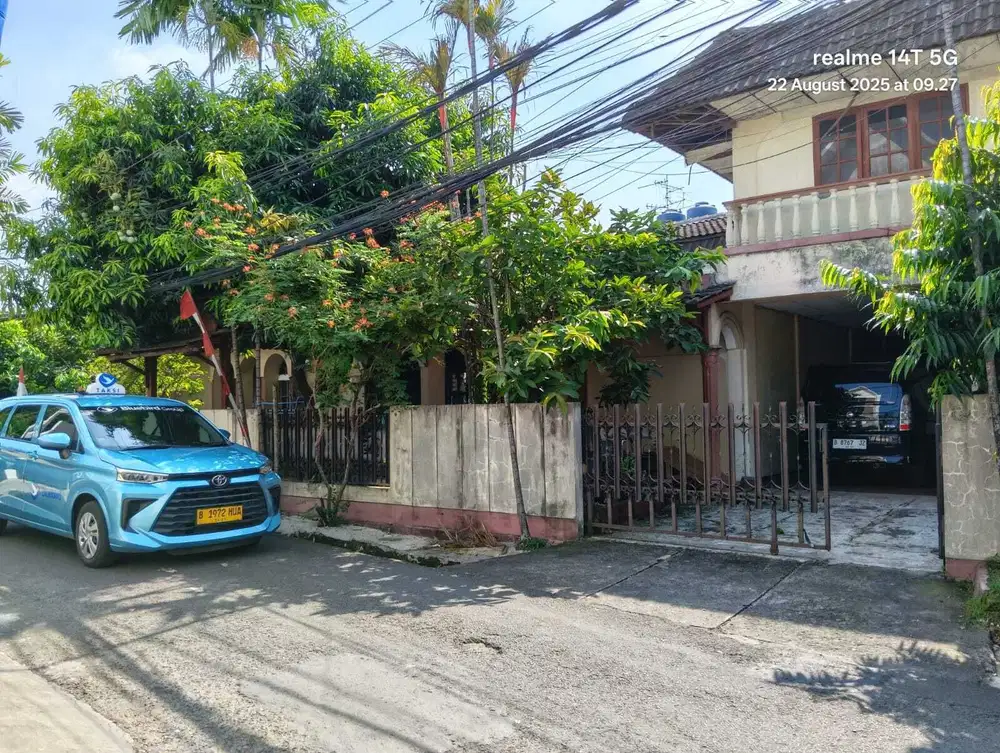 DIJUAL RUMAH TUA POSISI HOOK JATIPADANG PASAR MINGGU JAKARTA SELATAN