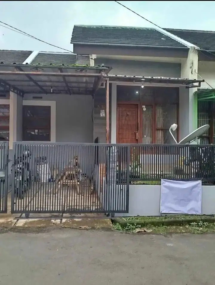 Rumah Cluster De Green Mansion Dekat Transmart