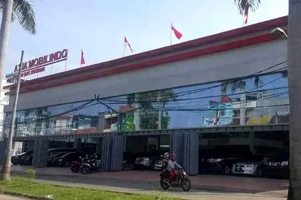 Gedung Komersil Bekas Showroom Mobil Di Duta Garden Tangerang
