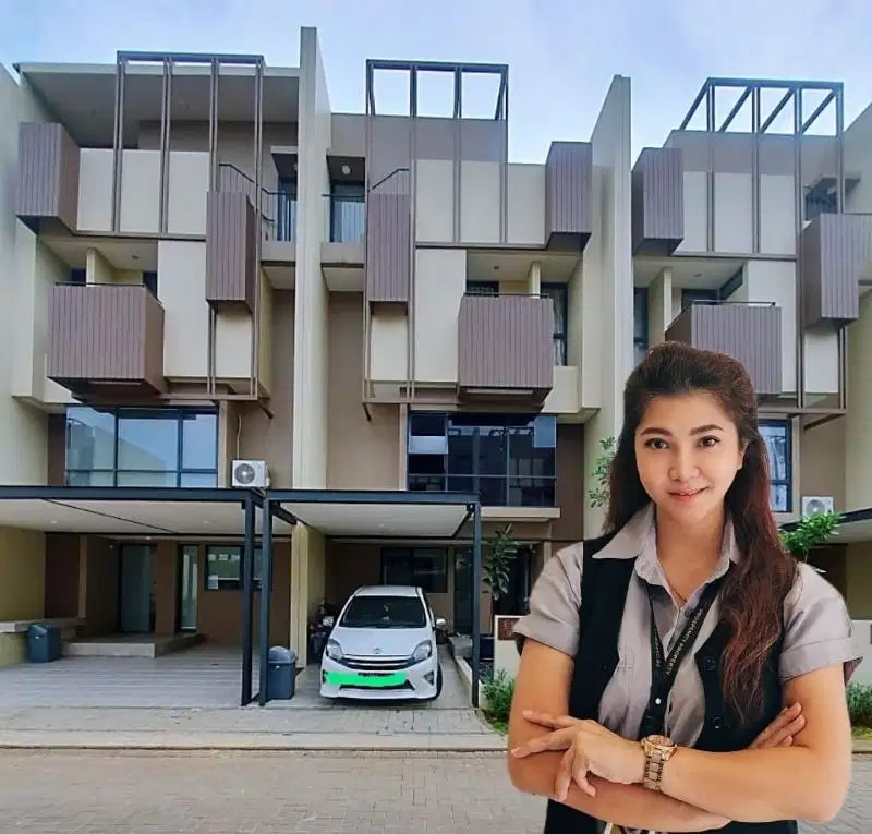 Rumah Cantik 3.5 Lantai  Furnished Lokasi Strategis