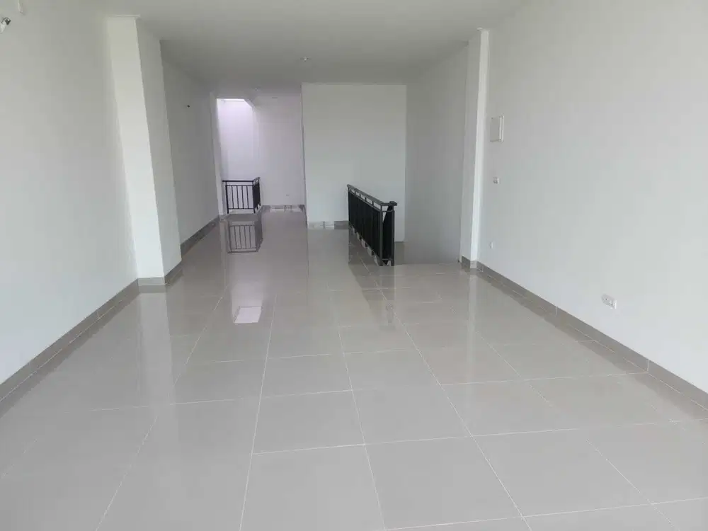 DIJUAL Ruko TERMURAH JUAL RUGI di La Riviera PIK 2