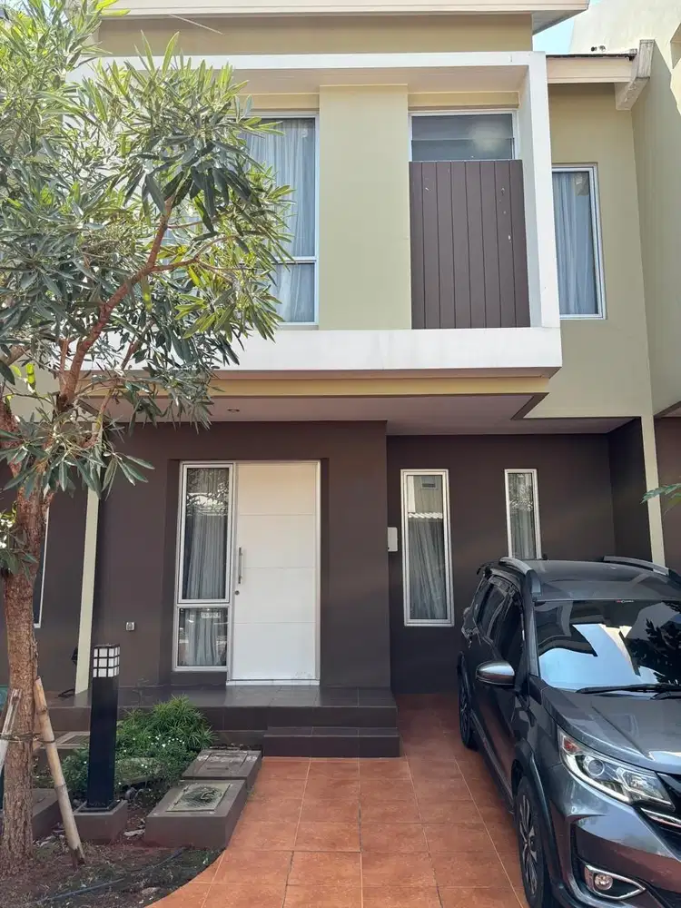 Rumah Cantik Full Furnished Lokasi Super  Strategis Harga Termurah