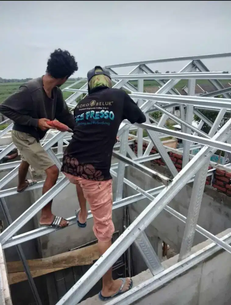 Rangka atap galvalum