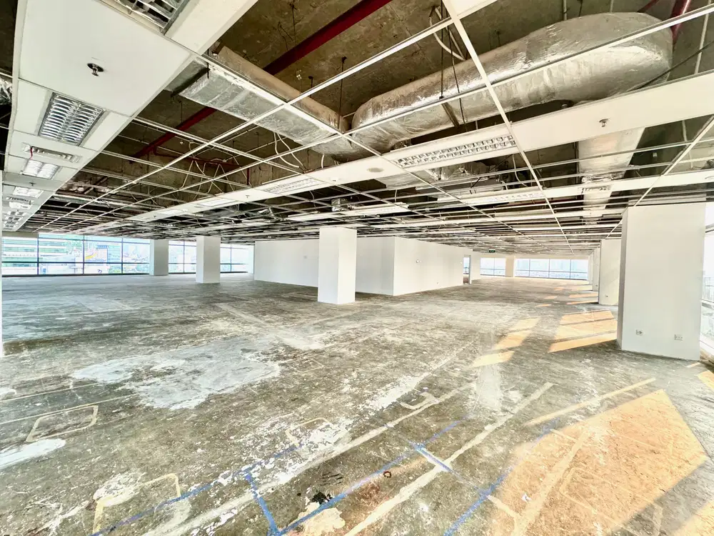 Sewa Ruang Kantor Wisma 77 Tower 1 362m2 - 544m2, Slipi Jakarta Barat