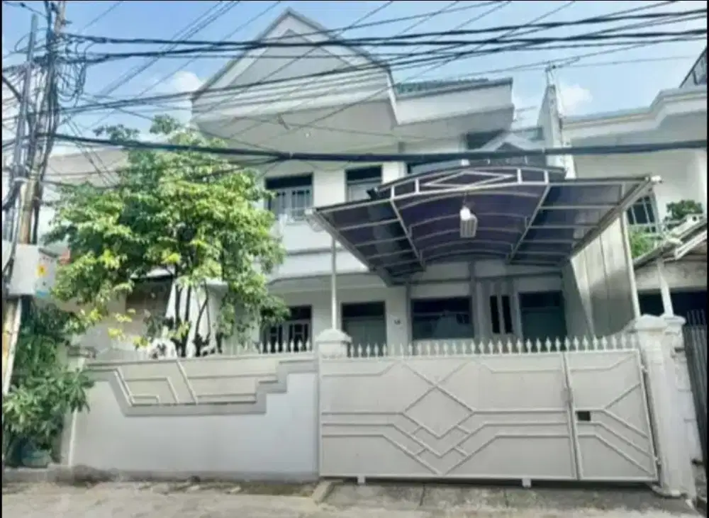 RUMAH MEGAH DI KAYU PUTIH PULO GADUNG