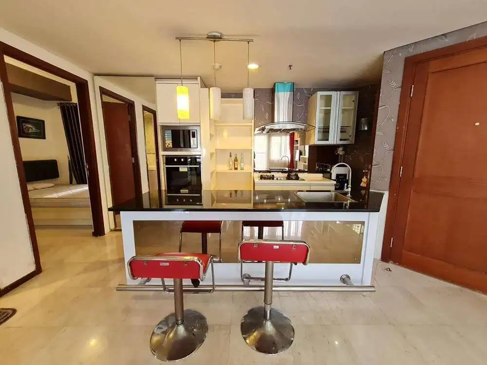 Disewakan tipe 2br luas 83m apt royal mediterania garden residence