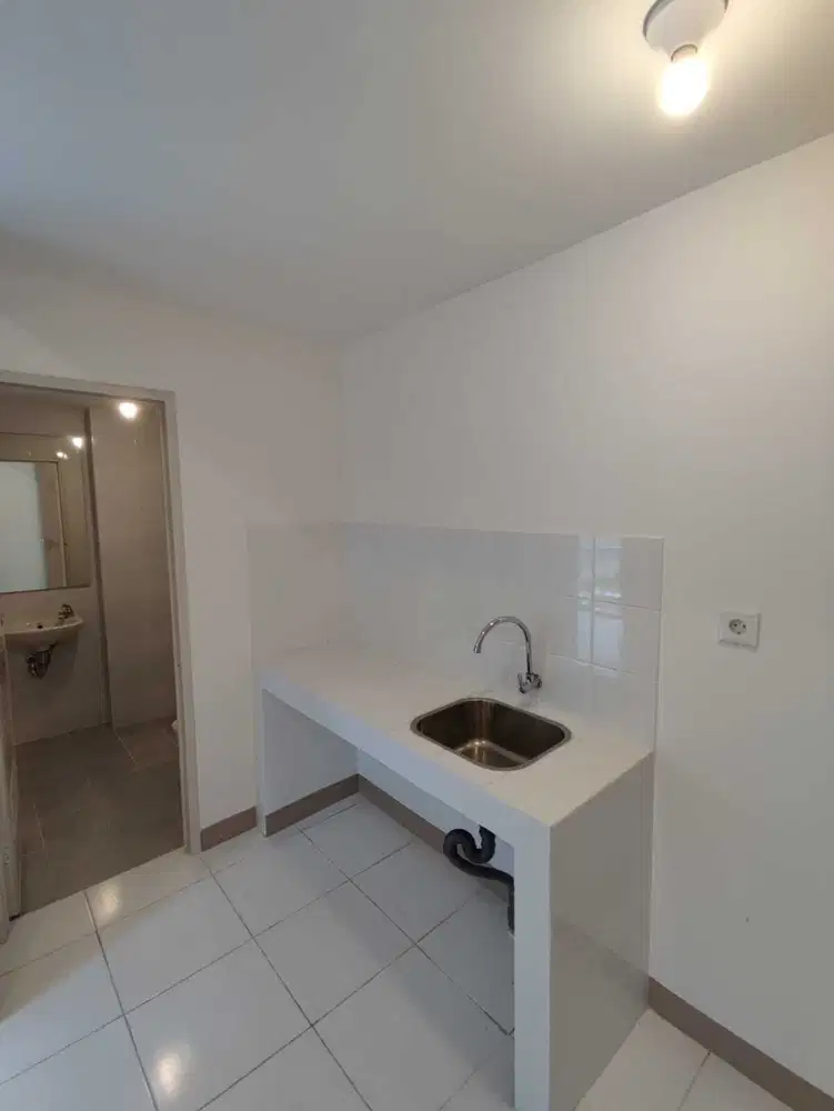 Disewakan Apartemen Tokyo Tipe 2BR 38m2 Hoek ada AC Cuma 18 Juta!
