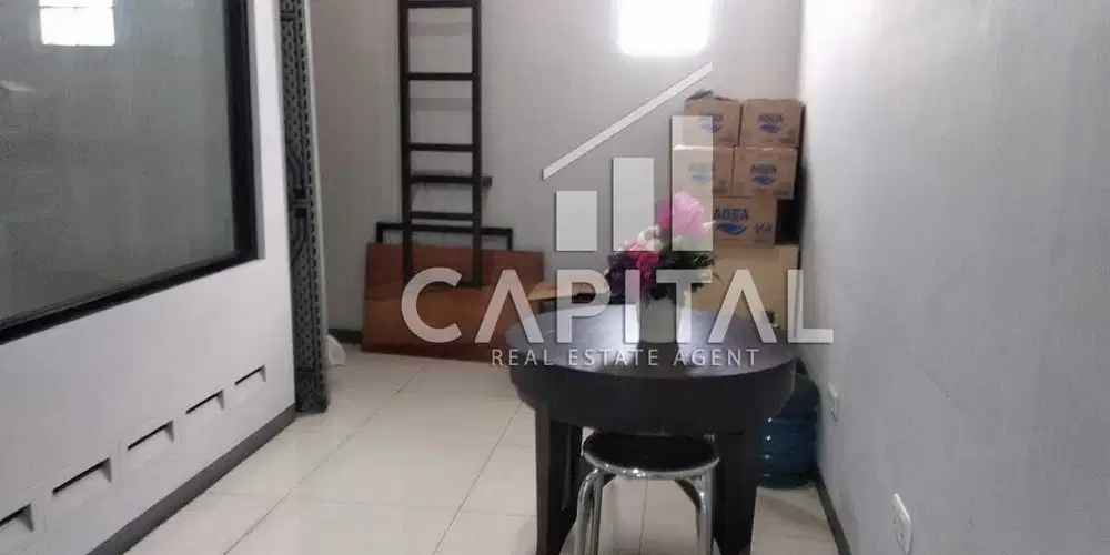 MURAH Ruko 3 Lantai Tengah Kota Semi Furnished di BKR Mainroad