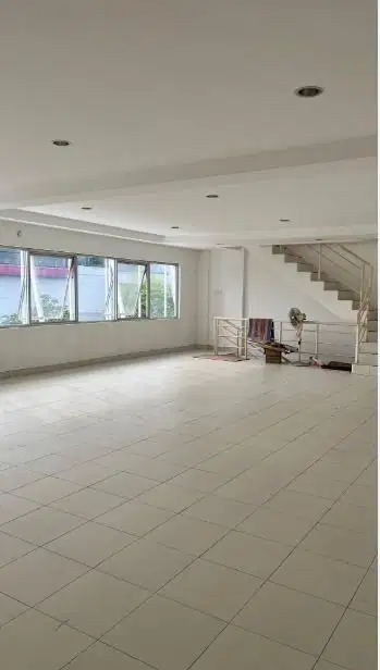 Fbbd. Gudang disewakan di Delta Silicon Lippo Cikarang