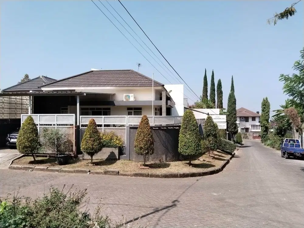 Dijual Rumah Full Furnish di Setiabudi Regency Bandung