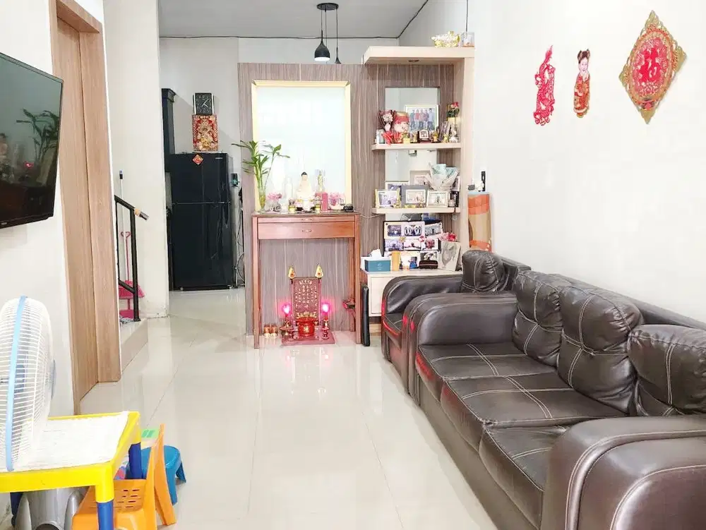 Di Jual Rumah jl. Bhayangkara Kompleks Krakatau poin tahap 1 siap huni