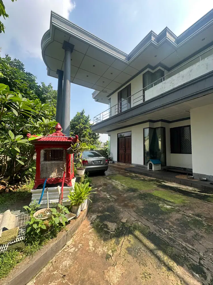 Rumah 2lantai harga njop di moh kahfi jagakarsa jakarta  selatan