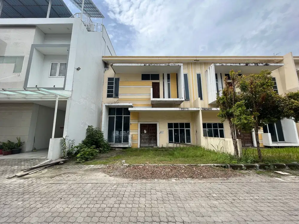 Villa di Komplek Graha Halvetia Cluster Sophie Suite ( View Golf )