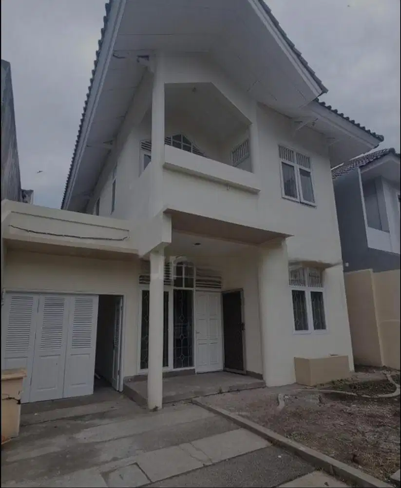 Jual cepat Rumah Taman Himalaya Lippo Karawaci Tangerang