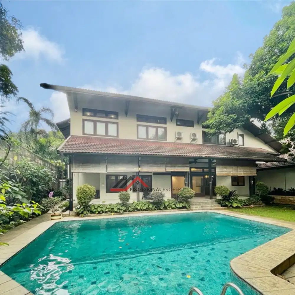 Rumah bagus private pool murah di kemang,jakarta selatan