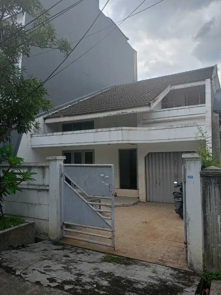 Dijual Rumah Green Garden Lokasi Bagus di Kebon Jeruk Jakarta Barat