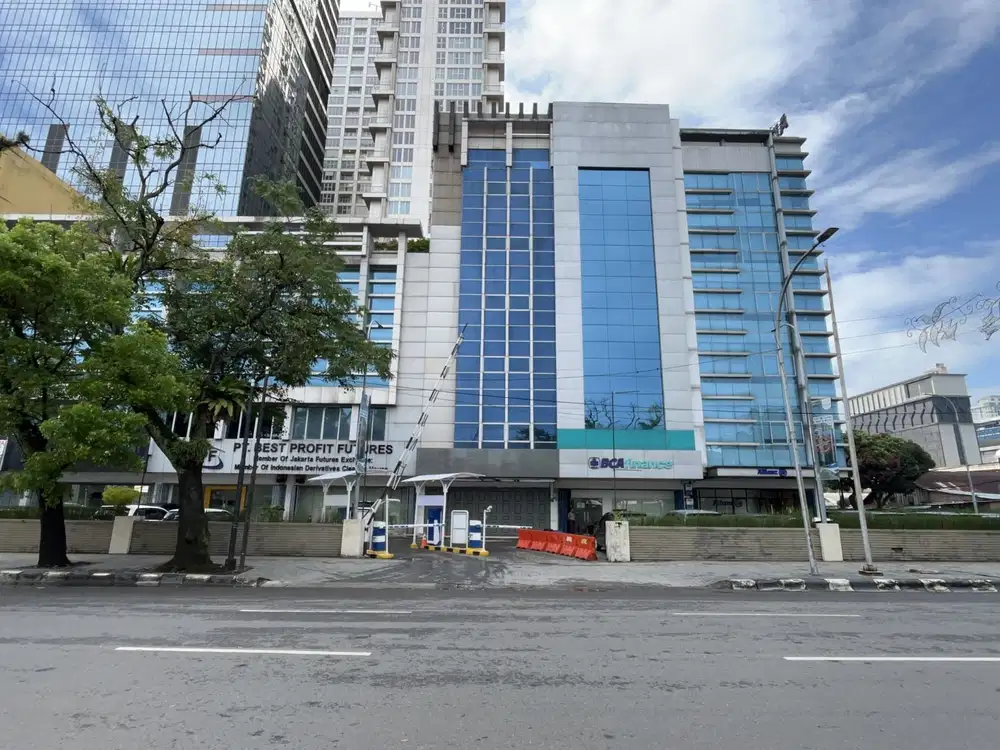 Ruko Gandeng di Jati Junction ( Hadap Jalan Perintis )