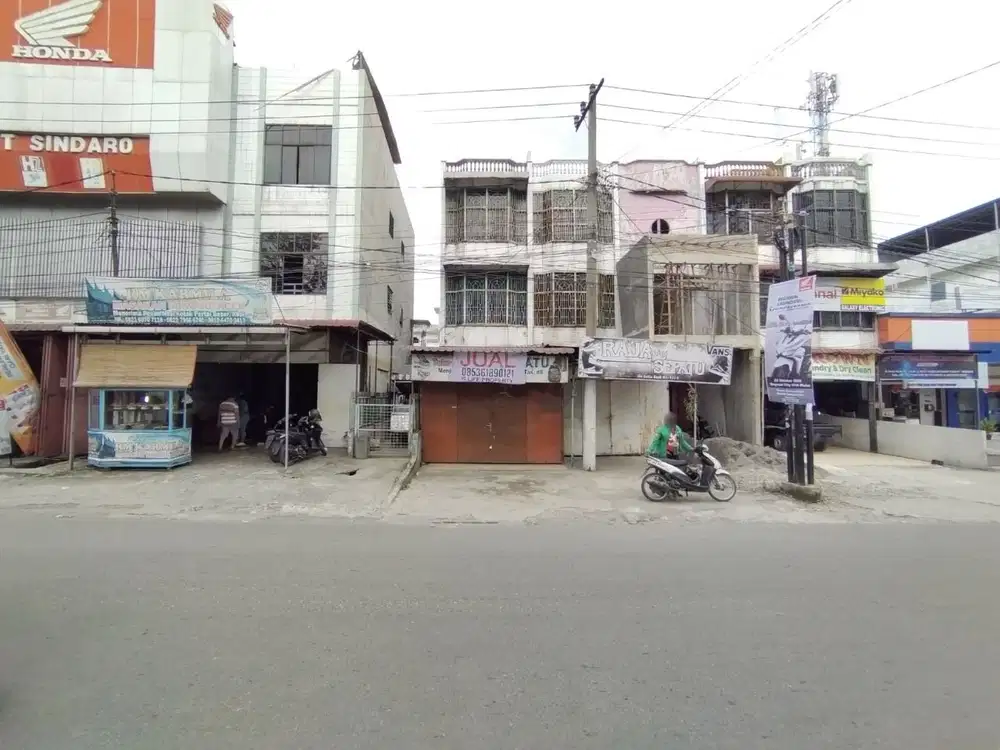 Ruko di Jalan Setia Budi