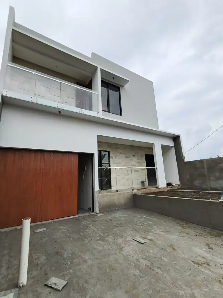 DIJUAL RUMAH BARU MODERN DI KAWASAN PERUMAHAN AREA SETIABUDI BANDUNG U