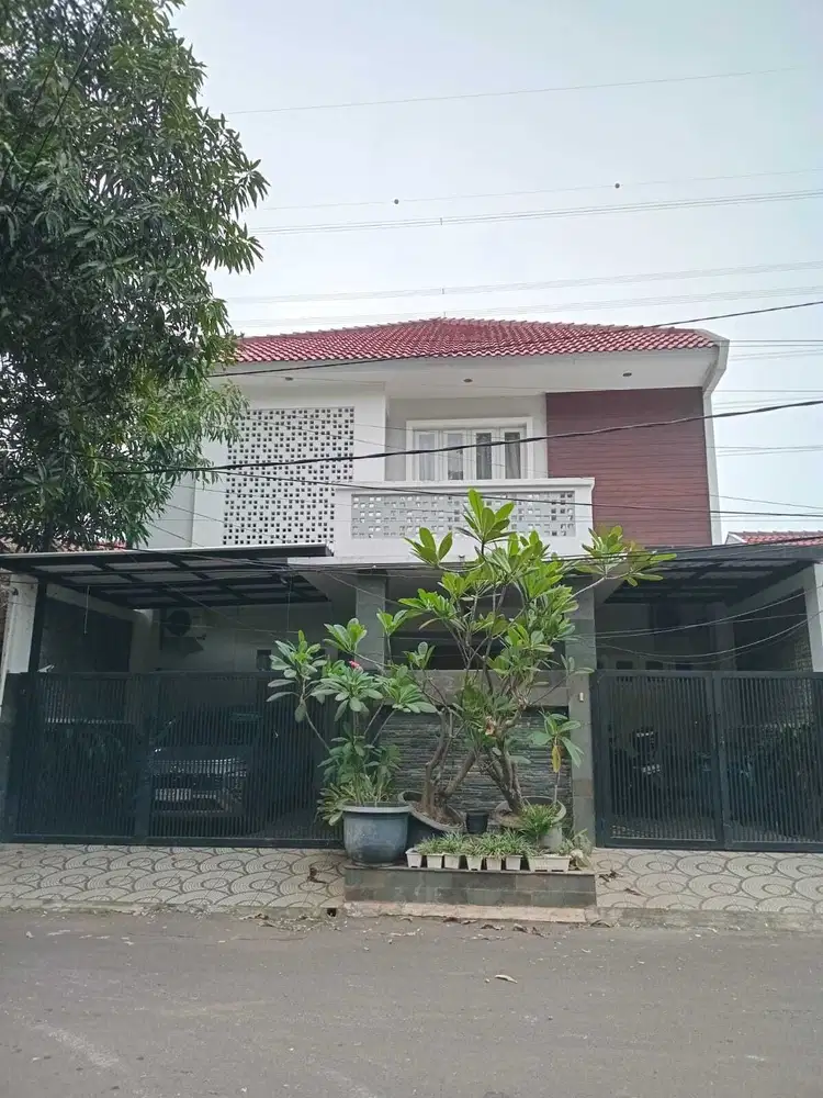Dijual Rumah semi furnish dalam cluster di Pulo Gebang Jakarta Timur