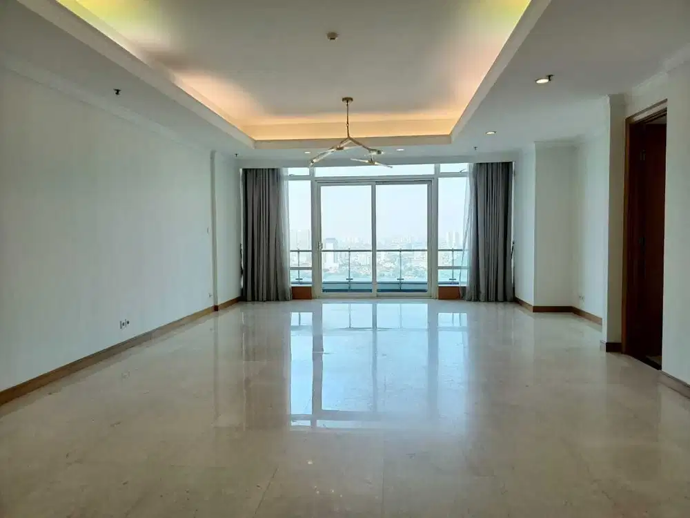 Disewakan Apartemen 3BR di atas Mall Siap Huni unfurnished